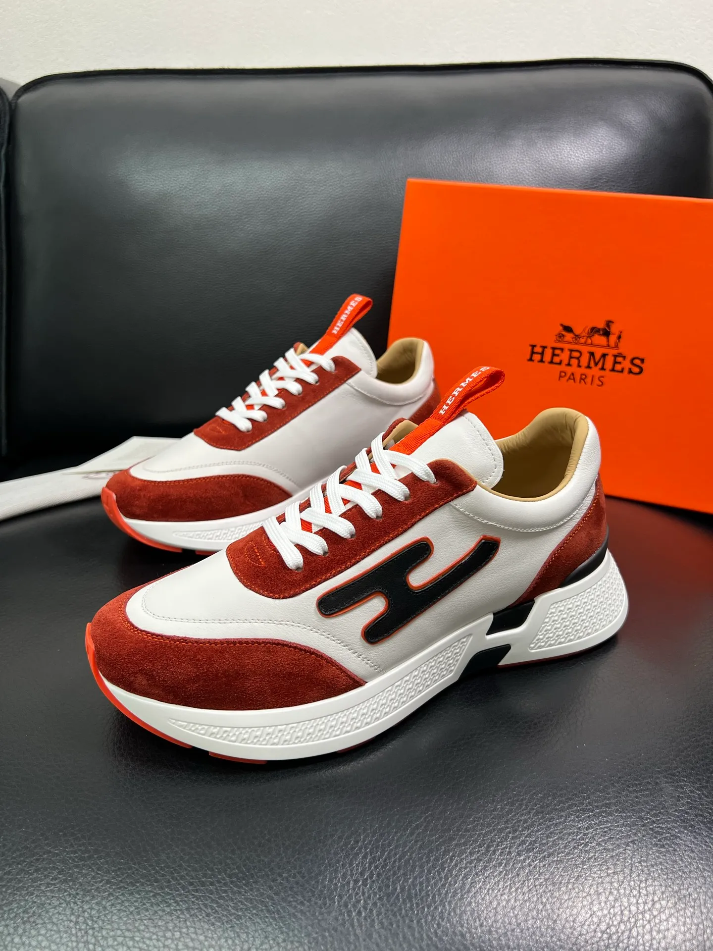 Men's men's shoes 💰840 Hermes top purchasing Hermes counter synchronization, original factory configuration, original cowhide fabric imported from Italy, high-quality splicing technology, fully imported water-dyed cowhide lining, soles: original factory special soles are super comfortable, original factory and single goods are high quality, welcome to compare and synchronize with counters, code number 39-44 (customized 38 45) 85863